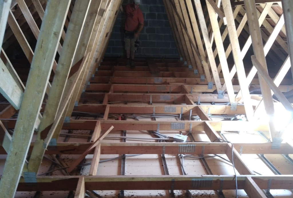 Travaux de rénovation de structure bois en Sarthe
